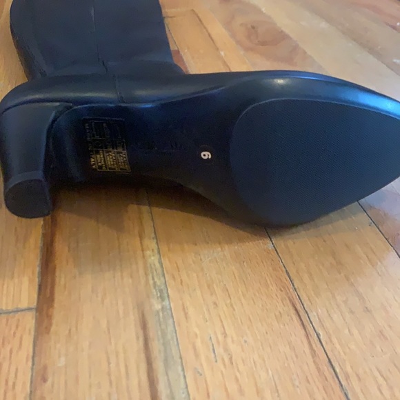 Aquatalia black boots - Picture 5 of 7